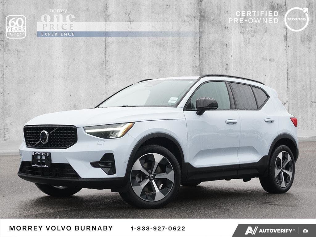 2025 Volvo XC40 B5 Plus Dark Theme AWD