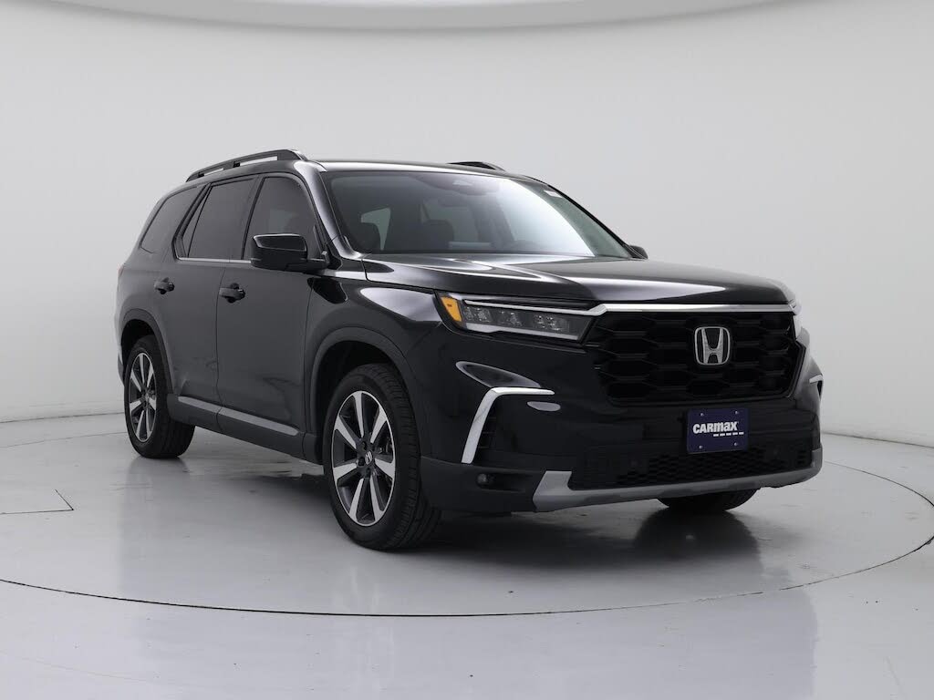 2025 Honda Pilot Touring FWD