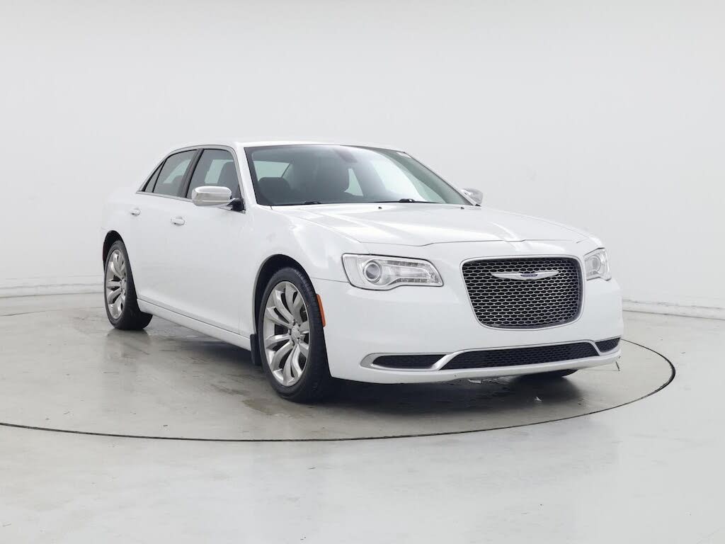 2019 Chrysler 300 Touring RWD