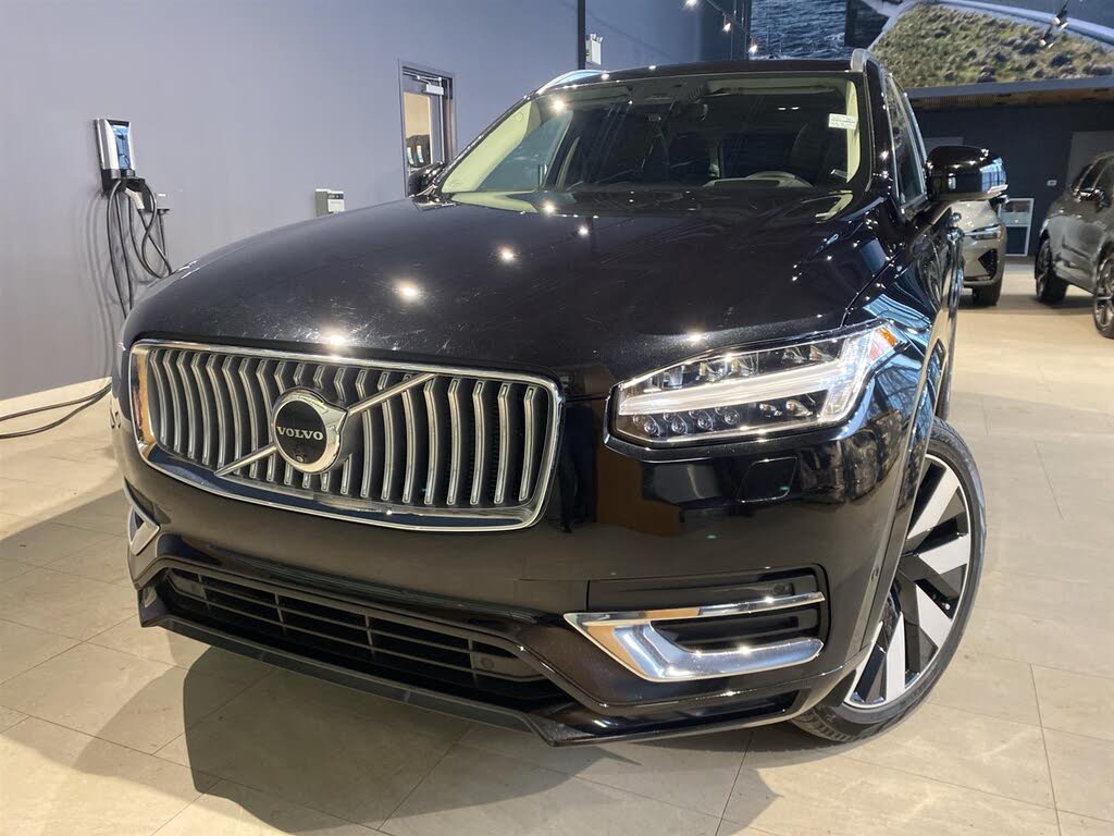 2024 Volvo XC90 Recharge T8 Ultimate Bright Theme 7-Passenger eAWD