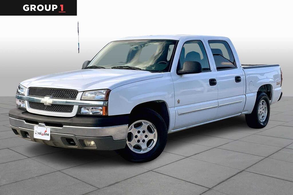 2004 Chevrolet Silverado 1500 LS Crew Cab RWD