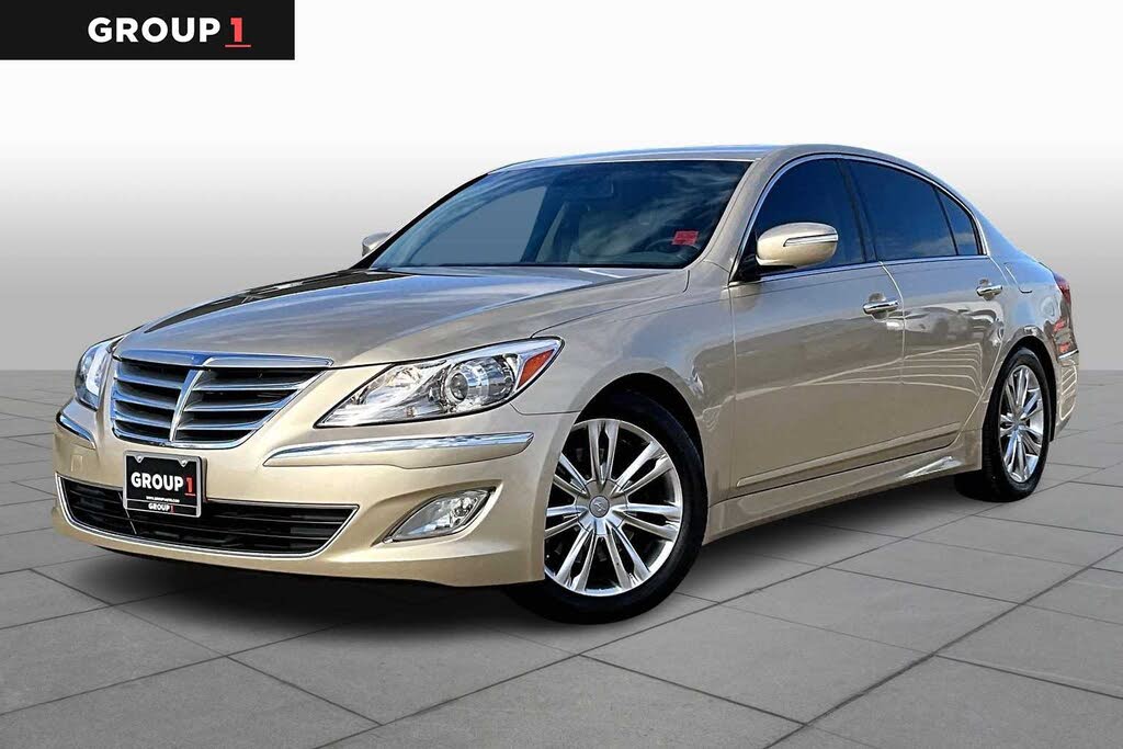 2012 Hyundai Genesis 3.8 RWD