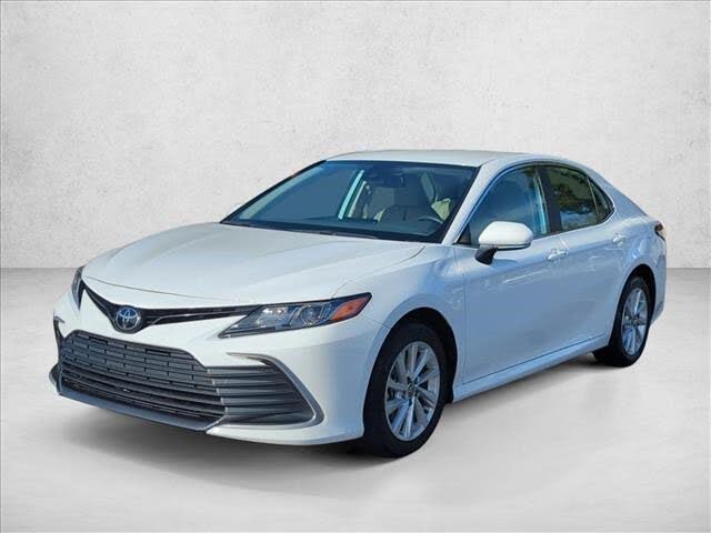2024 Toyota Camry LE FWD