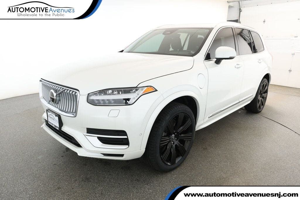 2024 Volvo XC90 Recharge T8 Plus Bright Theme 6-Passenger eAWD