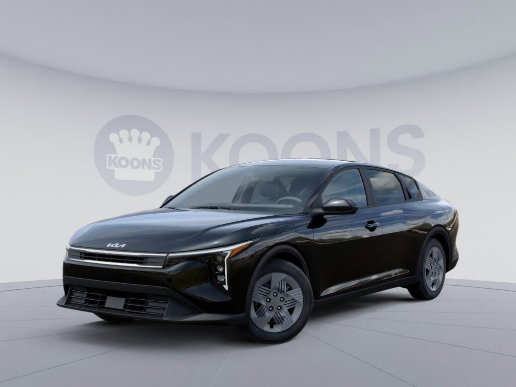 2025 Kia K4 LX FWD