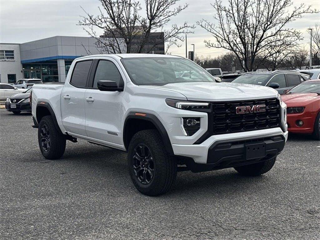 2025 GMC Canyon Elevation Crew Cab RWD