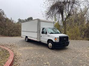 Ford E-Series Chassis E-350 SD Cutaway SB RWD