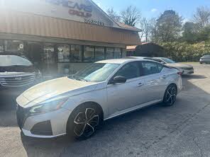 Nissan Altima 2.5 SR FWD