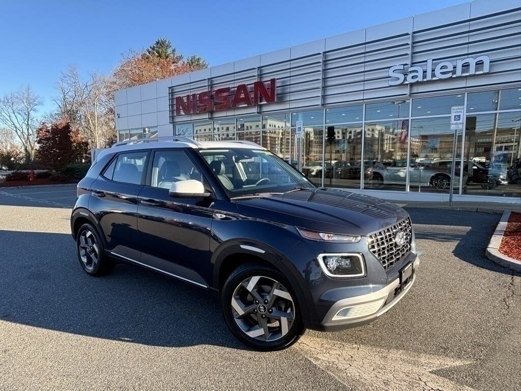 2022 Hyundai Venue Limited FWD