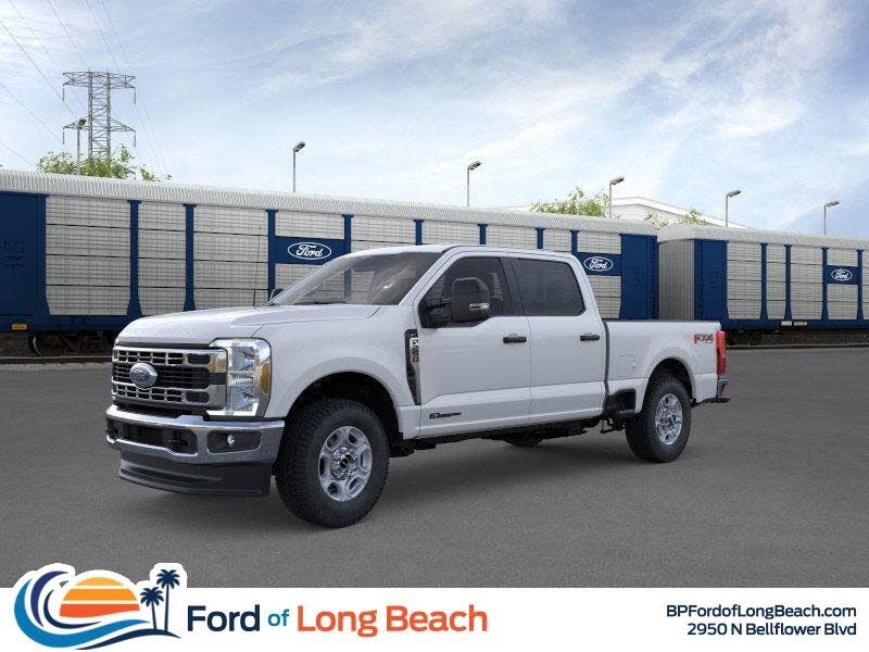 2026 Ford F-250 Super Duty XLT Crew Cab 4WD