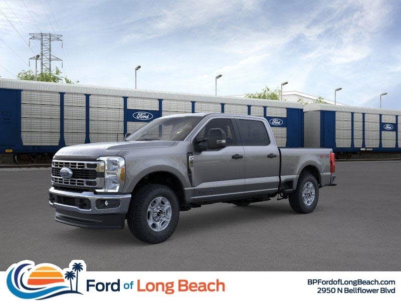 2026 Ford F-250 Super Duty XLT Crew Cab 4WD