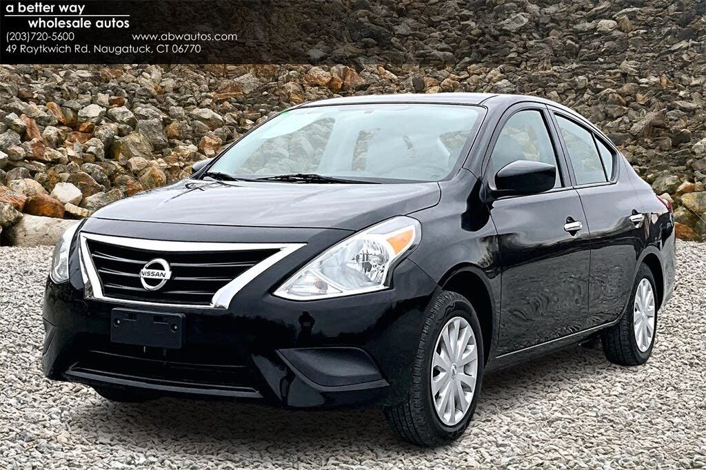 2019 Nissan Versa SV FWD