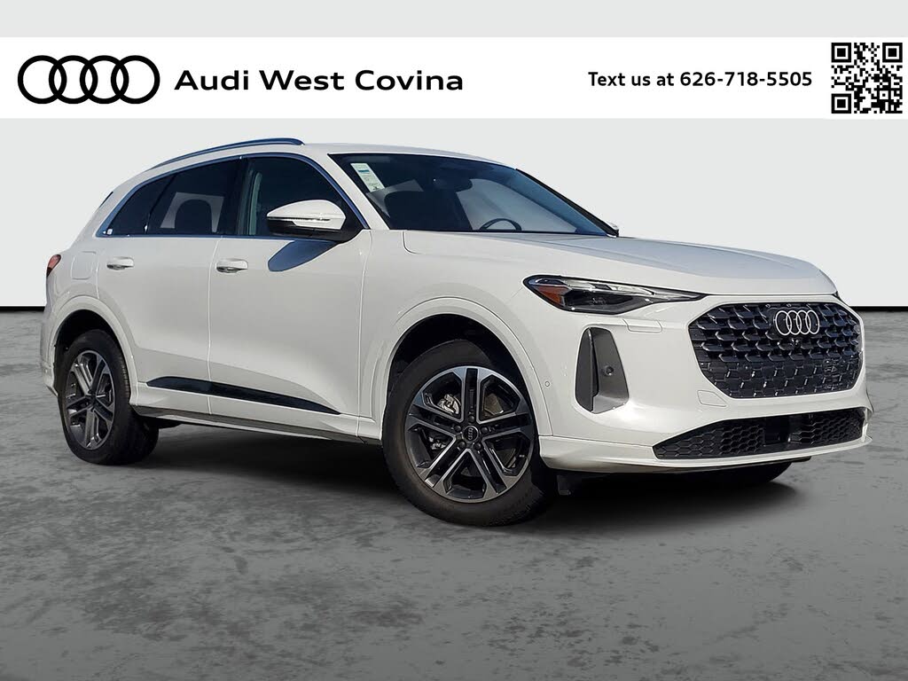 2025 Audi Q5 quattro Premium 40 TFSI