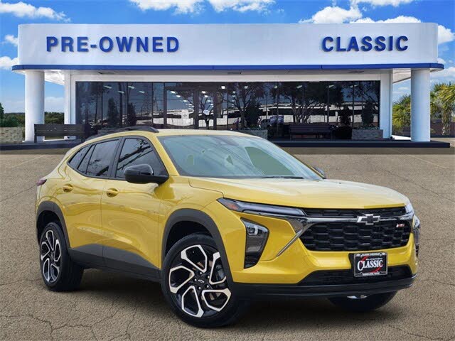 2025 Chevrolet Trax RS with 2RS FWD