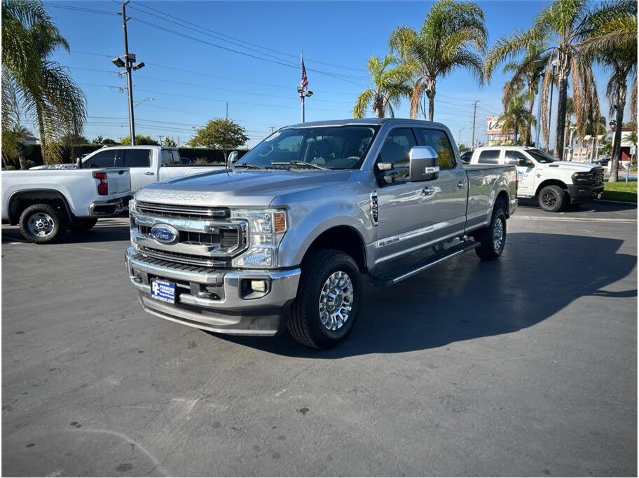 2022 Ford F-350 Super Duty XLT Crew Cab LB 4WD