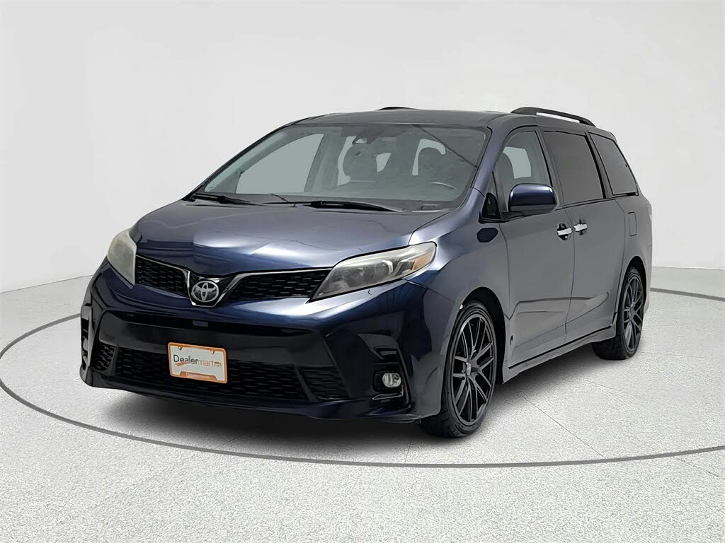 2018 Toyota Sienna SE 8-Passenger FWD