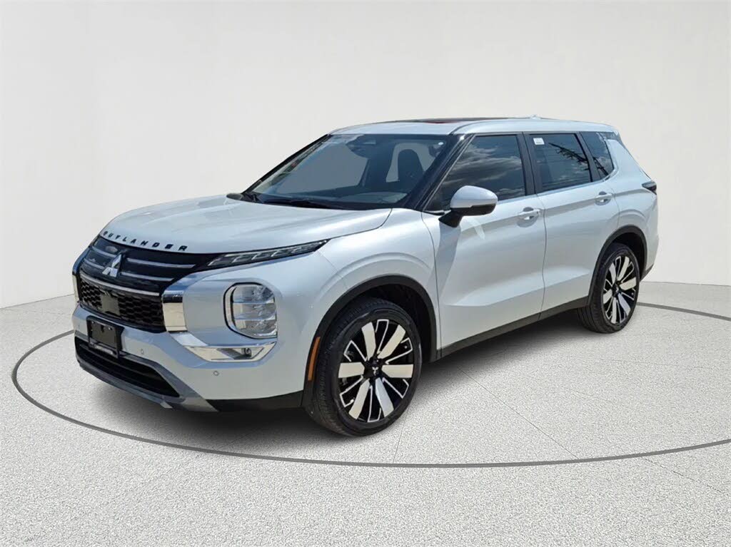2025 Mitsubishi Outlander SE FWD