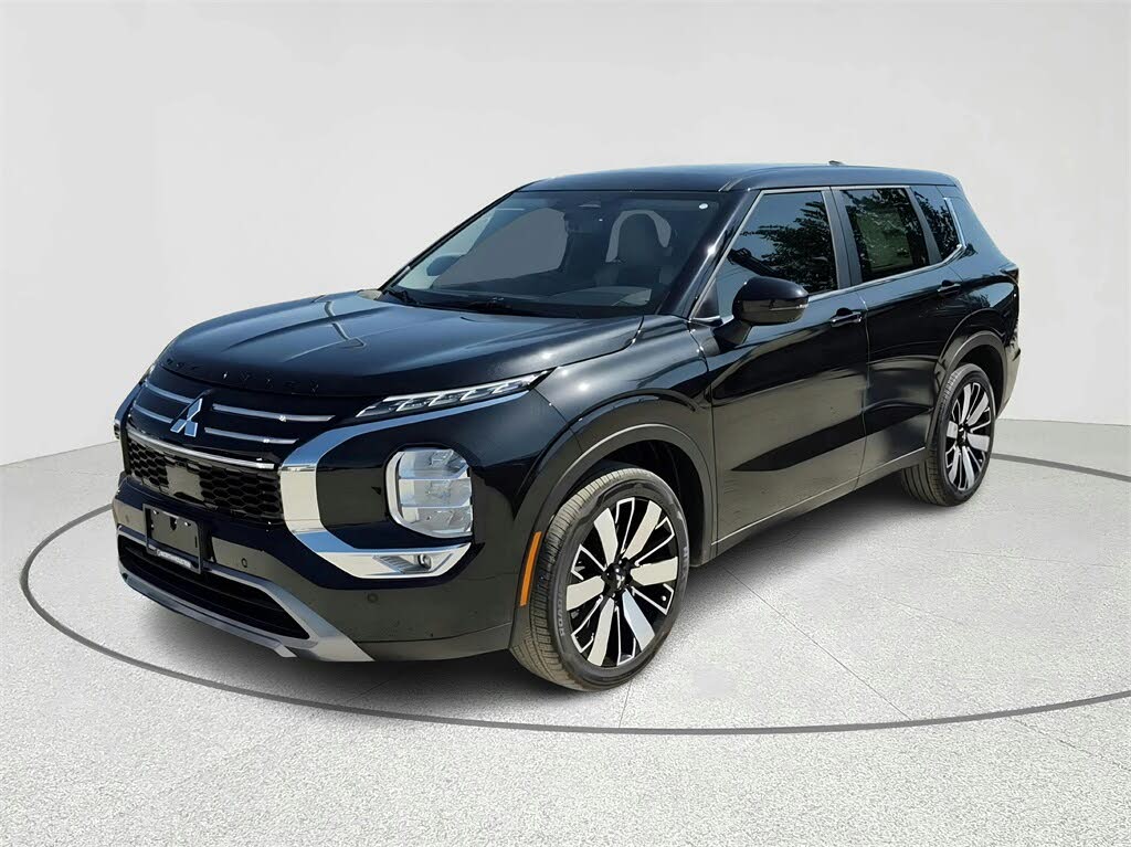 2025 Mitsubishi Outlander SE FWD