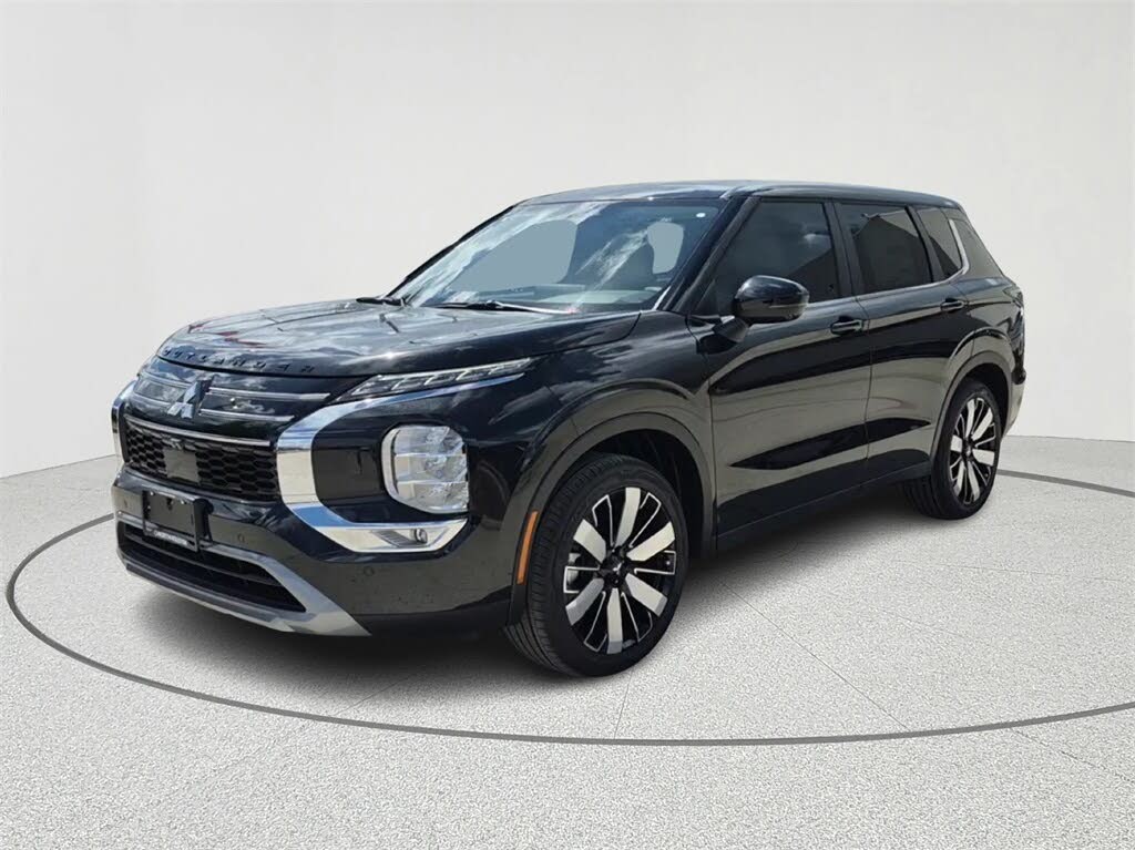 2025 Mitsubishi Outlander SE FWD