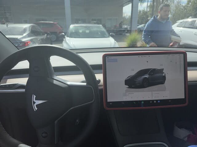 2025 Tesla Model Y Long Range RWD