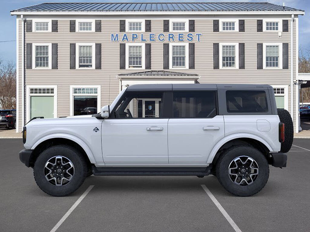 2025 Ford Bronco Outer Banks 4-Door 4WD