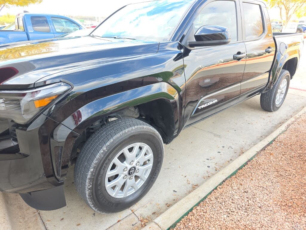 2024 Toyota Tacoma SR5 Double Cab 4WD