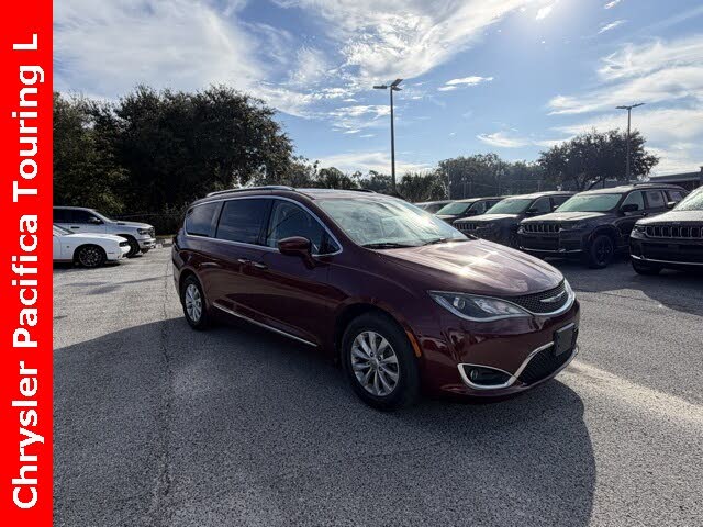 2019 Chrysler Pacifica Touring L FWD