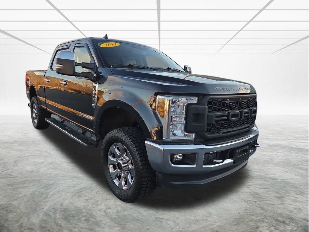 2019 Ford F-250 Super Duty Lariat Crew Cab 4WD