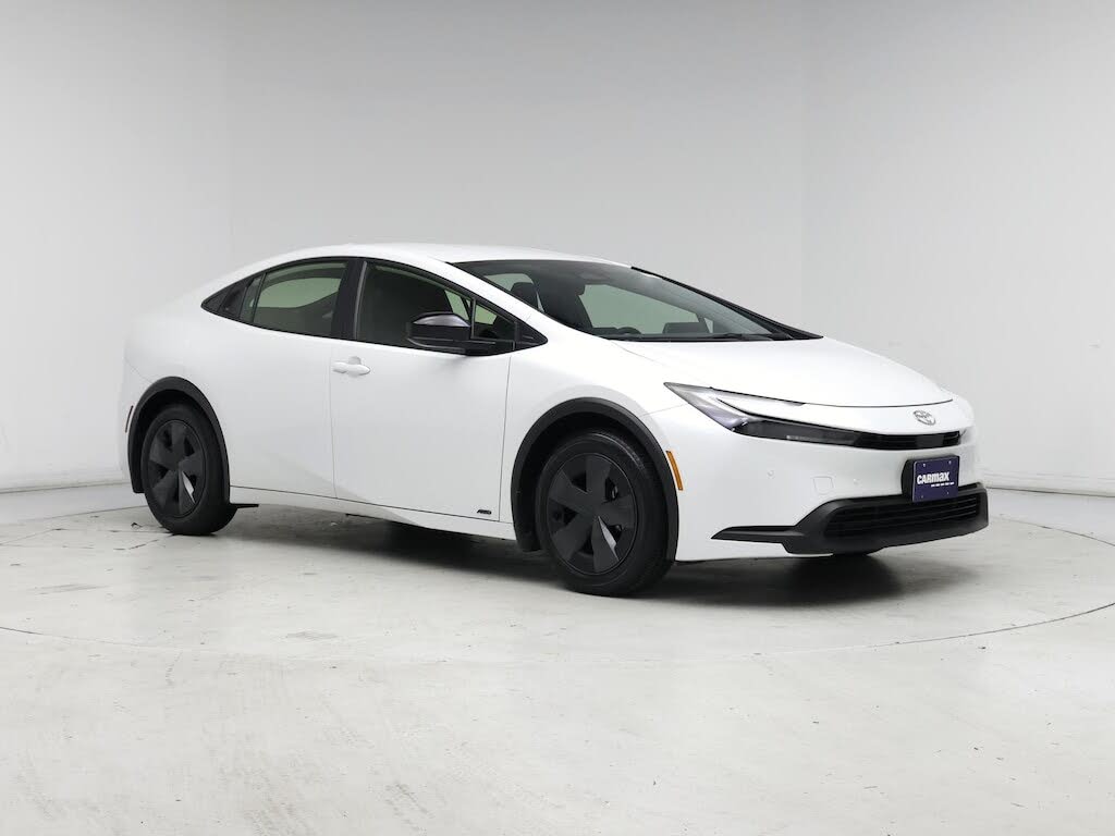 2025 Toyota Prius LE AWD