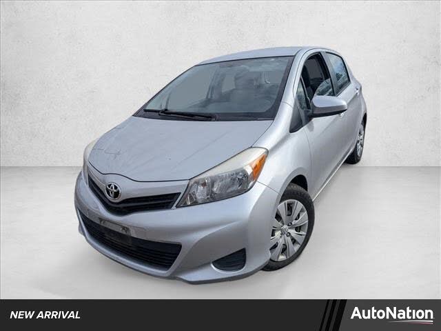 2012 Toyota Yaris L 2dr Hatchback