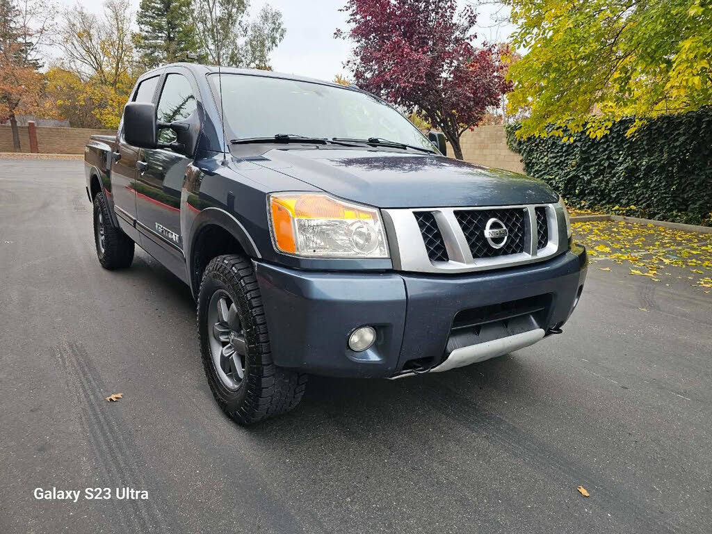 2014 Nissan Titan PRO-4X Crew Cab 4WD