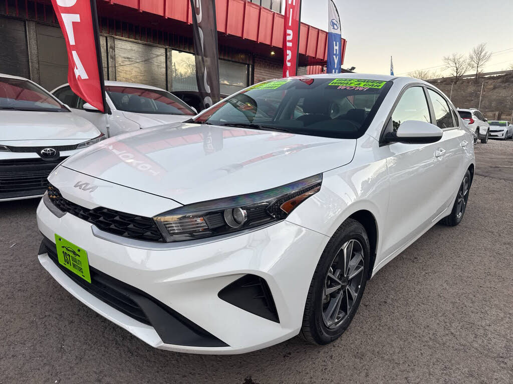 2024 Kia Forte LXS FWD