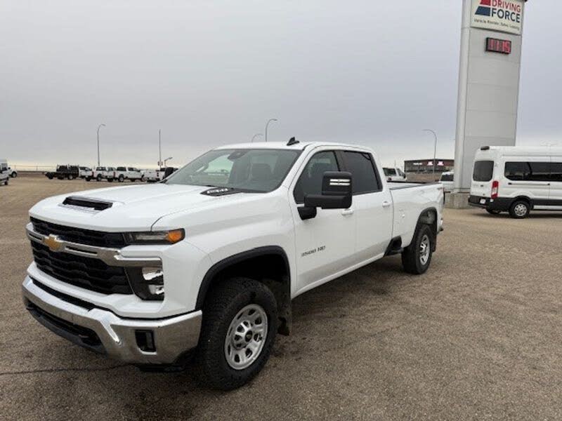 Chevrolet Silverado 3500HD LT Crew Cab LB 4WD 2024