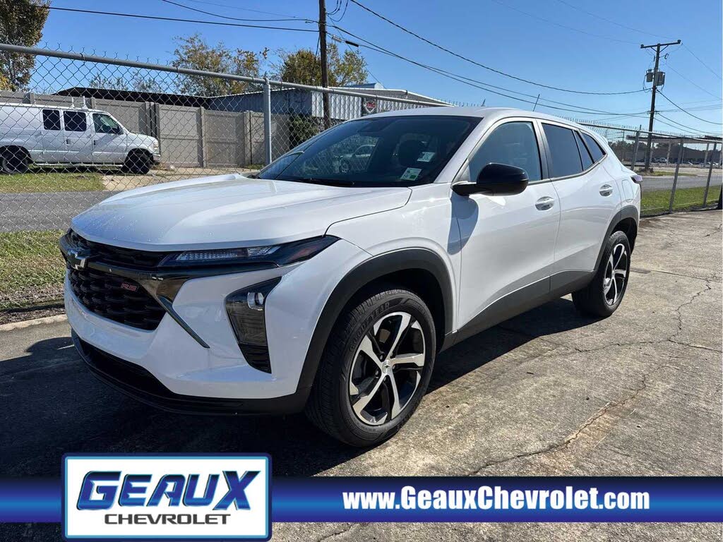 2024 Chevrolet Trax RS with 1RS FWD