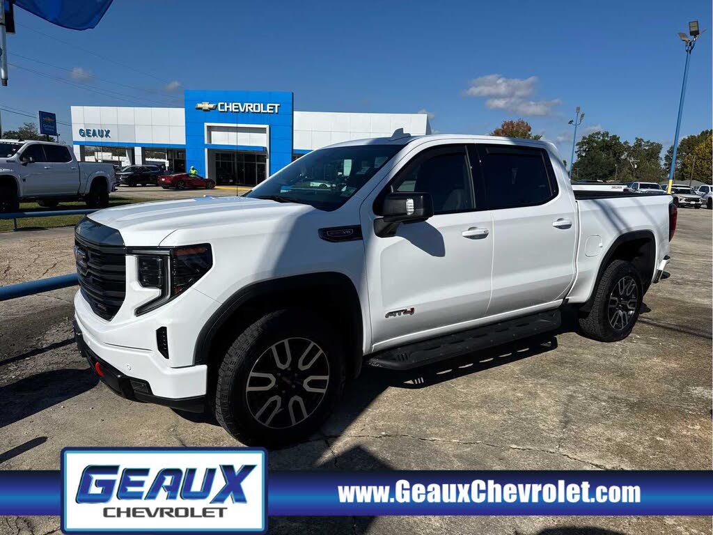 2024 GMC Sierra 1500 AT4 Crew Cab 4WD