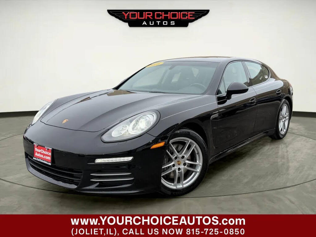 2016 Porsche Panamera 4 Edition