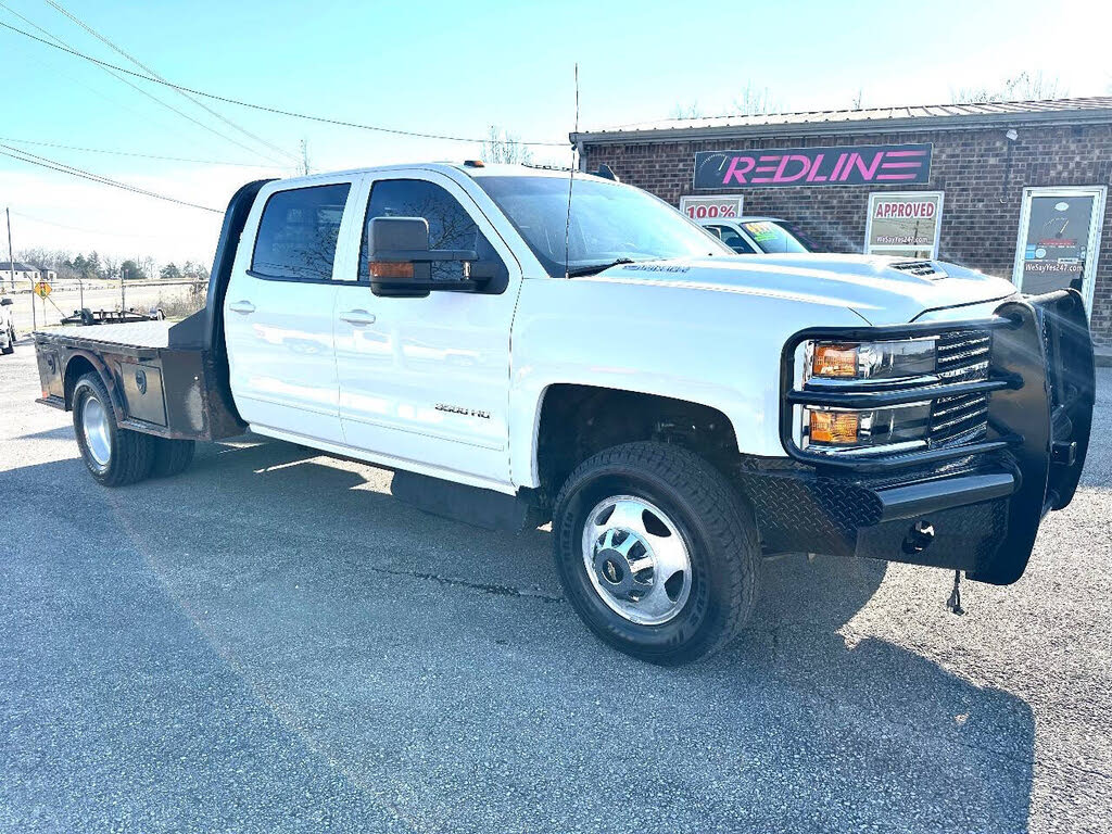 2017 Chevrolet Silverado 3500HD LT Crew Cab LB DRW 4WD
