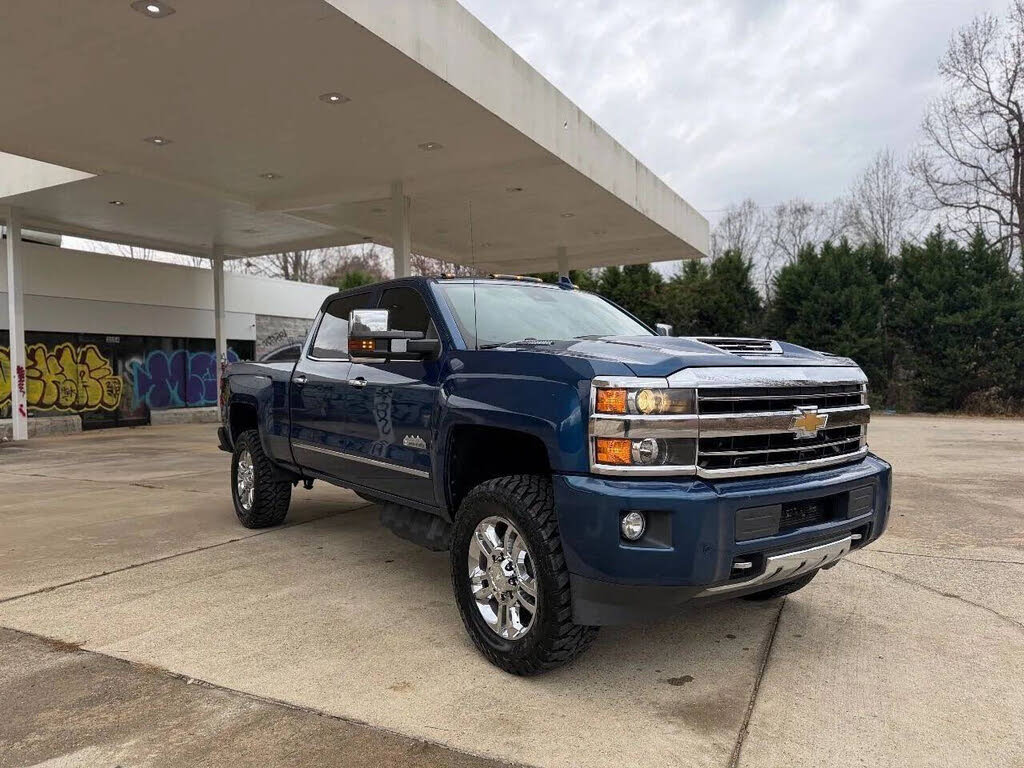 2018 Chevrolet Silverado 2500HD High Country Crew Cab 4WD