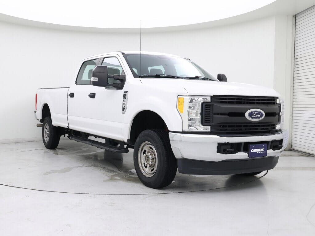 2017 Ford F-350 Super Duty XL Crew Cab 4WD