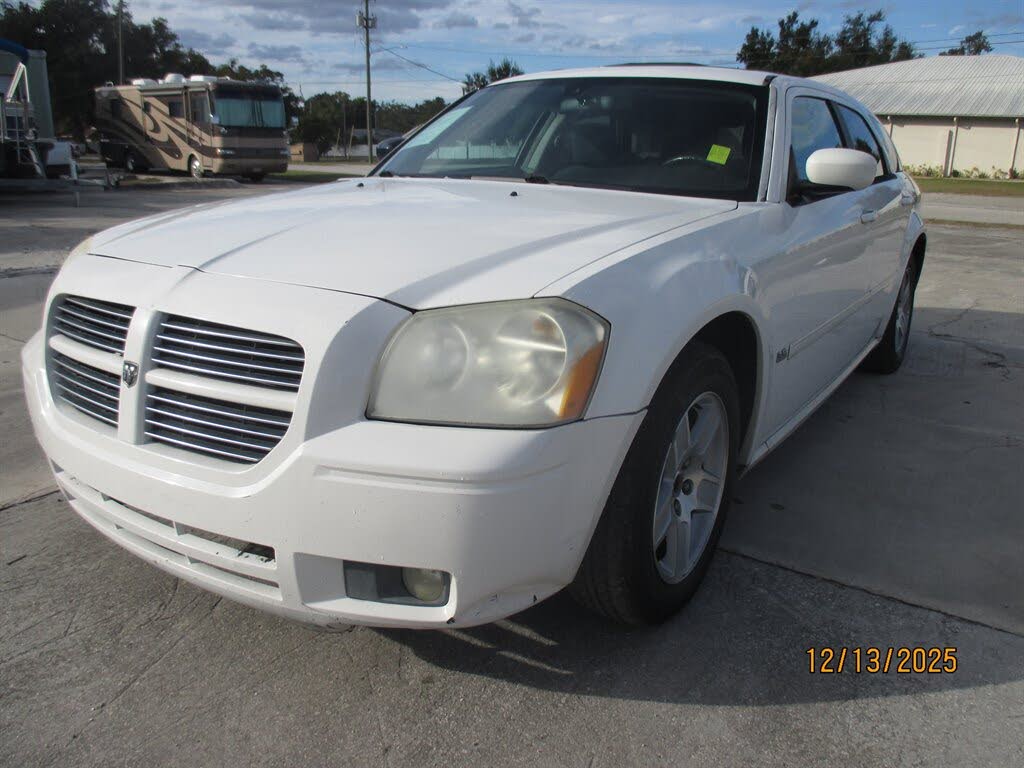 2006 Dodge Magnum SXT RWD