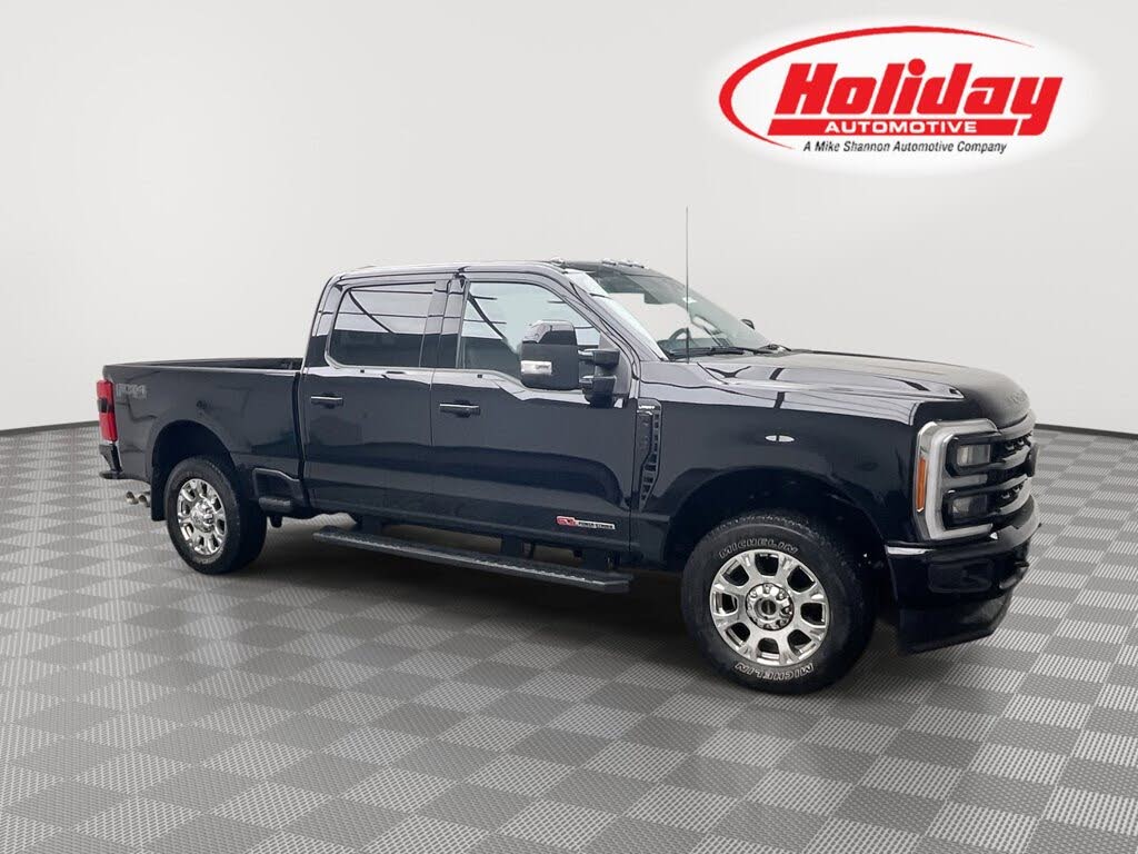 2023 Ford F-250 Super Duty Lariat Crew Cab 4WD