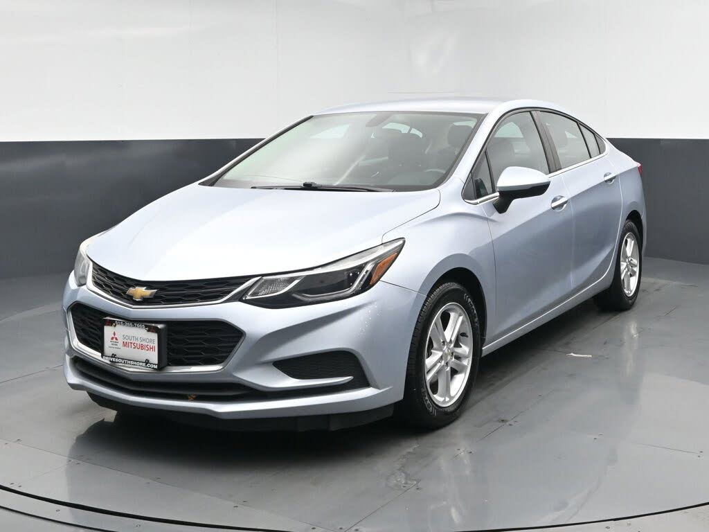 2017 Chevrolet Cruze LT Sedan FWD