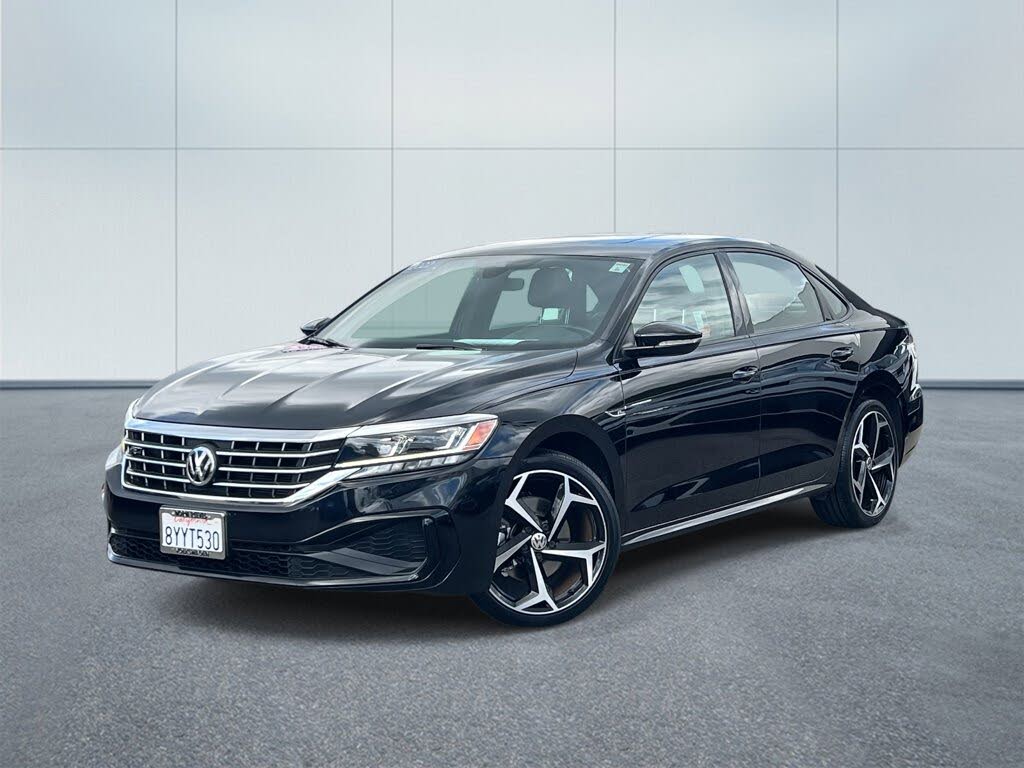 2022 Volkswagen Passat 2.0T R-Line FWD