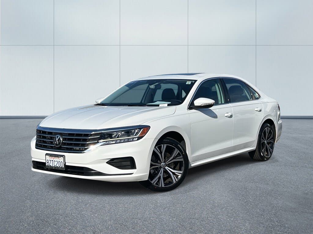 2022 Volkswagen Passat 2.0T SE FWD