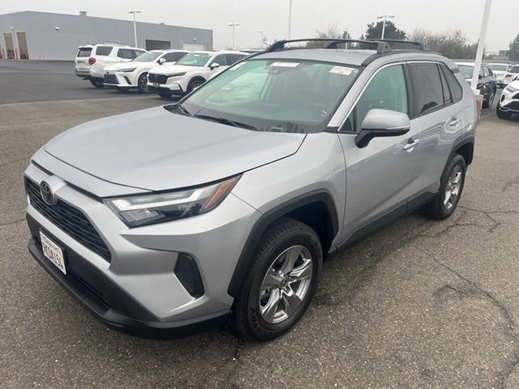 2024 Toyota RAV4 XLE AWD