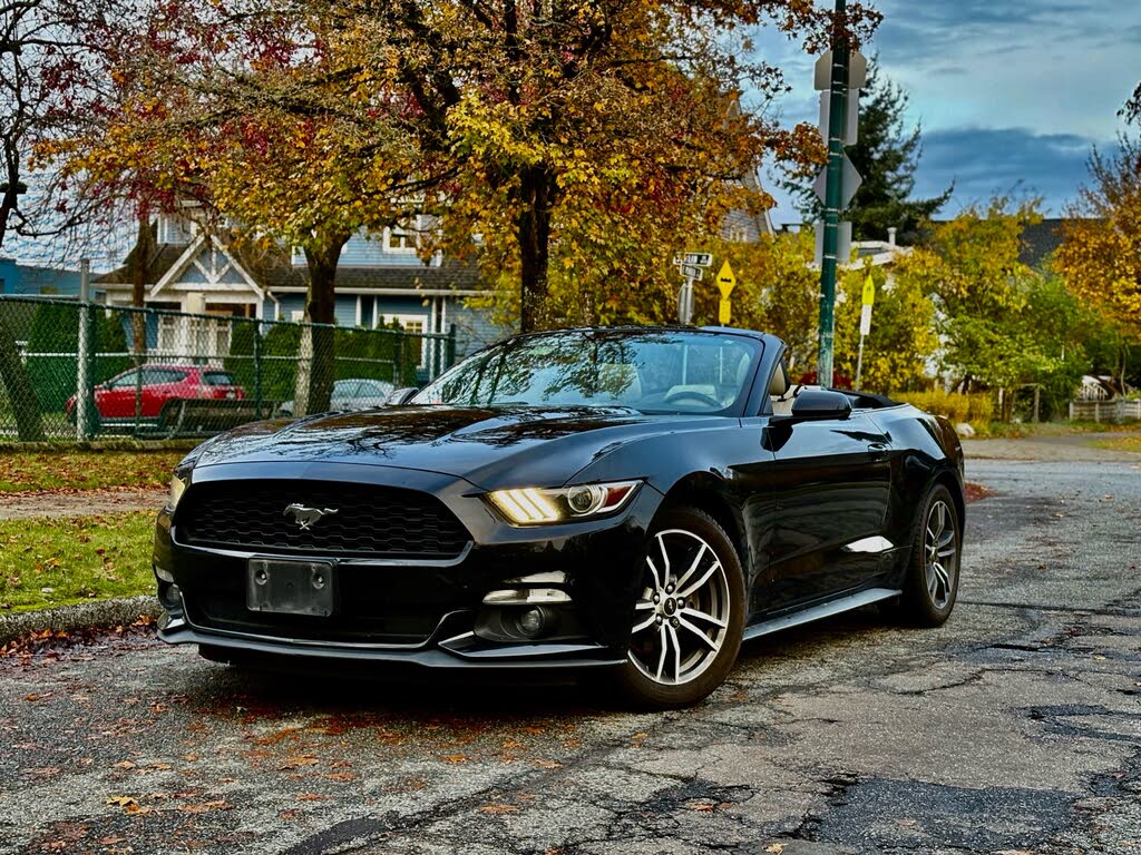 2017 Ford Mustang EcoBoost Premium Convertible RWD