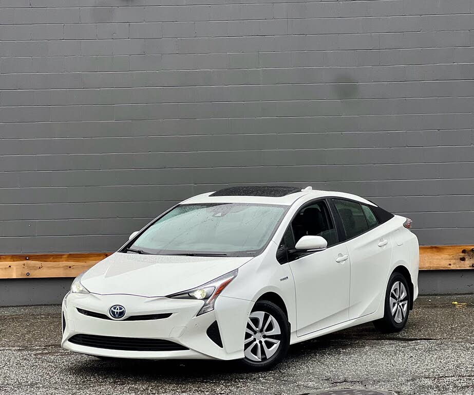 2018 Toyota Prius Four Touring FWD