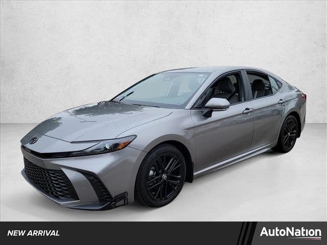 2025 Toyota Camry SE FWD