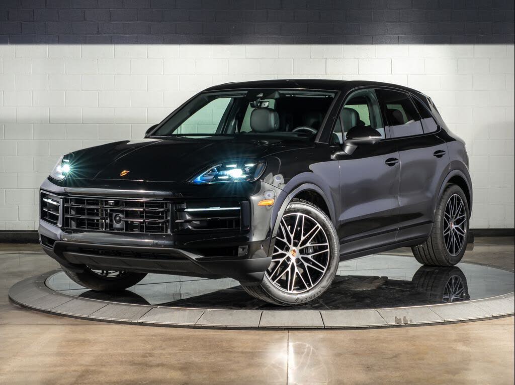2025 Porsche Cayenne AWD