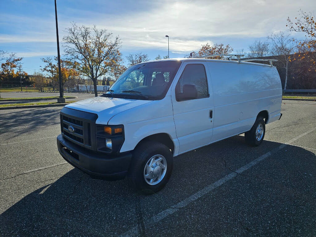 2011 Ford E-Series E-350 Super Duty Extended Cargo Van